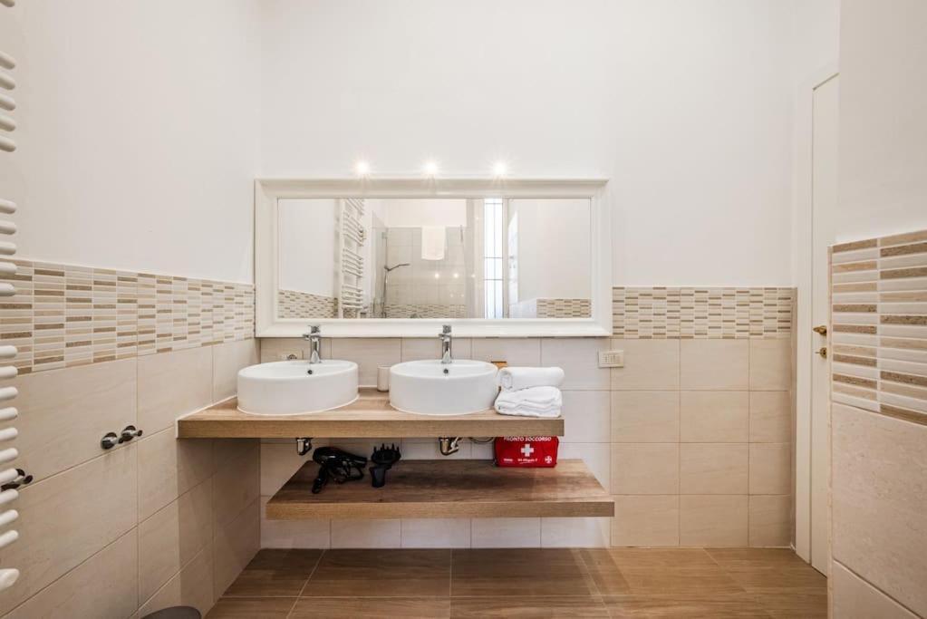 Centrale'S Nest - Elegant Apt Close To Central Station Milano Exterior foto